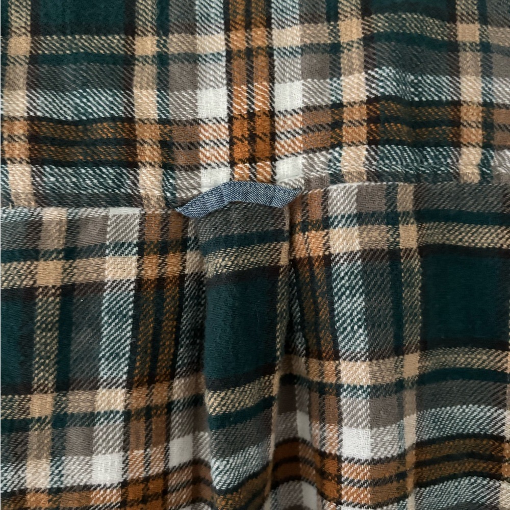 American Eagle Cropped Flannel Button Front Top, Plaid, Woman's Medium - Picture 5 of 7